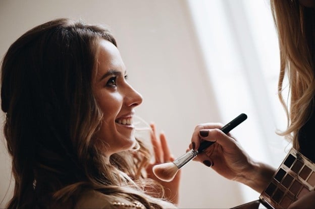 Benefits of Becoming a Cosmetologist: More Than Just a Job 2 benefits of becoming a cosmetologist