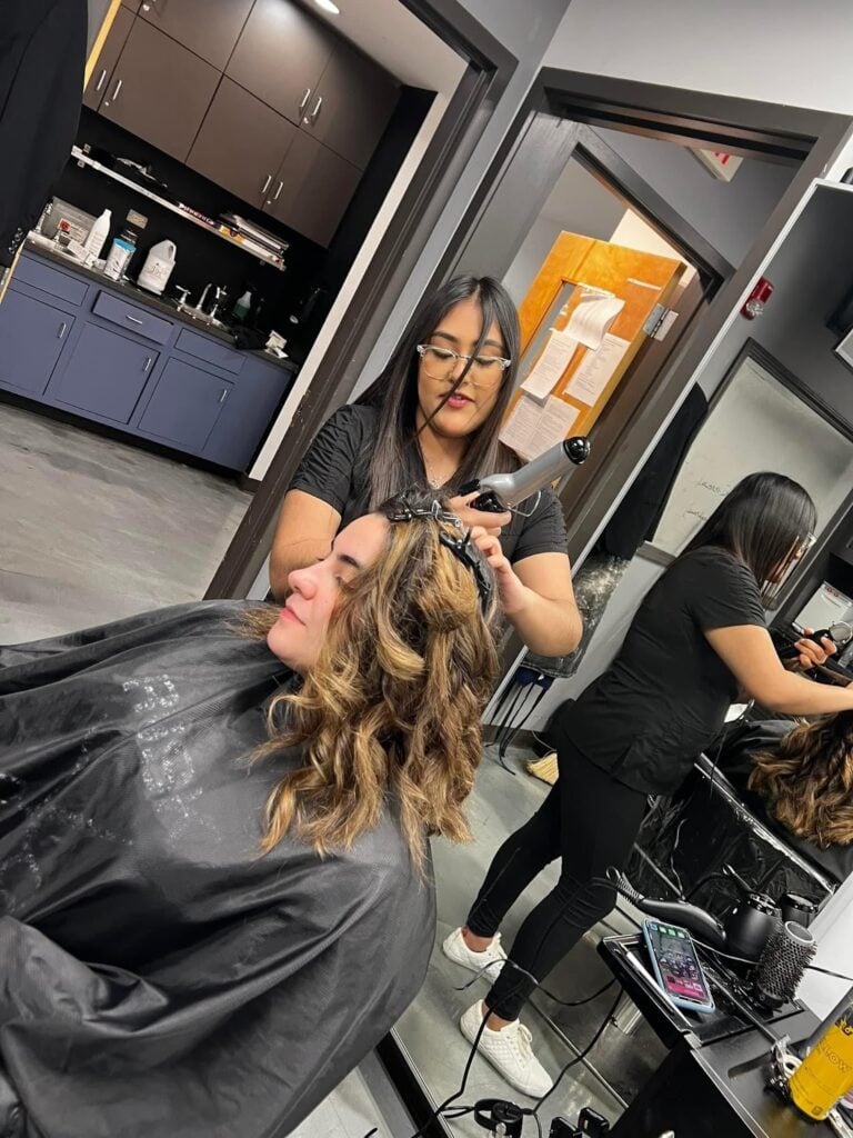 Building Your Beauty Business on Instagram & TikTok: A Complete Guide for Illinois Cosmetology Students 2 Cosmetology training session