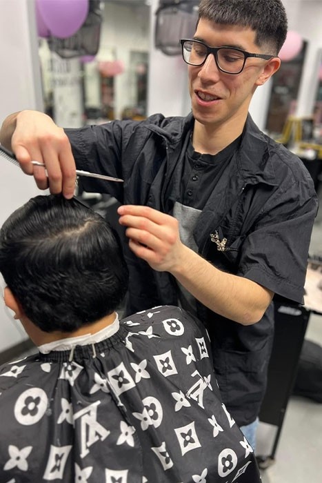 Student in Barber School doing Barber Training in CSA Academy Illinois