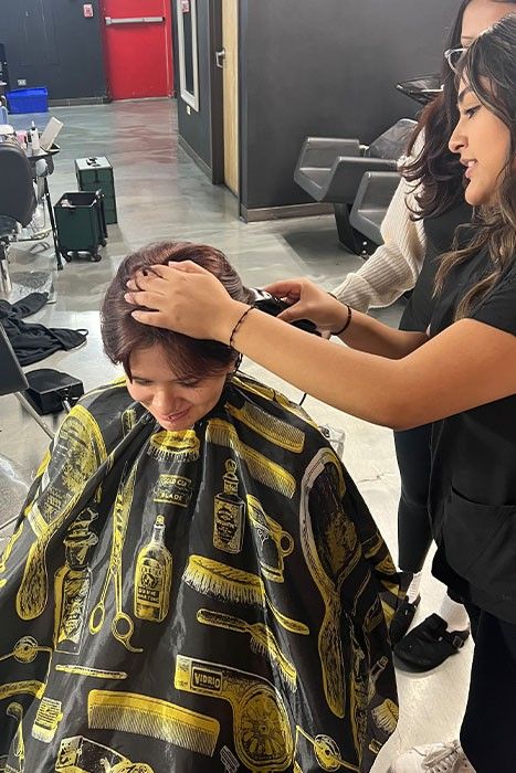 Student in Barber School doing Barber Training in CSA Academy Illinois