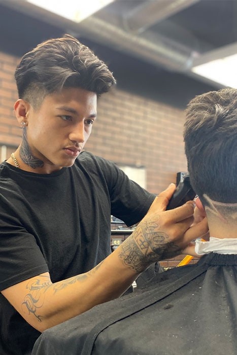 Student in Barber School doing Barber Training in CSA Academy Illinois (17)