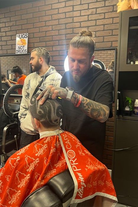 Student in Barber School doing Barber Training in CSA Academy Illinois