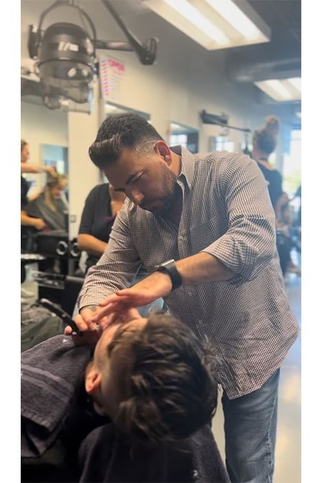 Student in Barber School doing Barber Training in CSA Academy Illinois